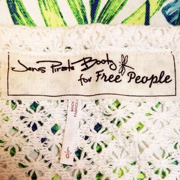 Enchanting Jen’s Pirate Booty for Free People Crochet White Top NWT - Picture 8 of 16